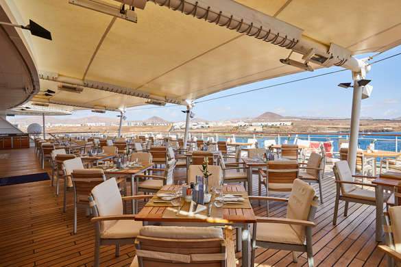 Hapag Lloyd Cruises MS Europa 2 Yacht Club 3.jpg